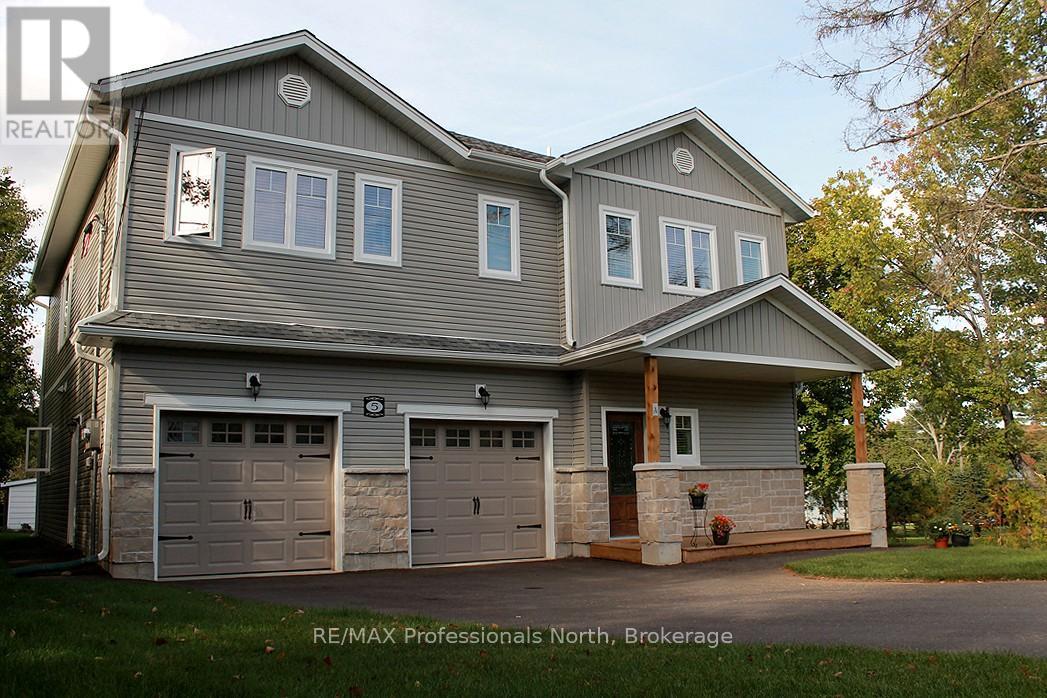 5 Greaves Avenue, Huntsville, Ontario  P1H 1V2 - Photo 1 - X13148338