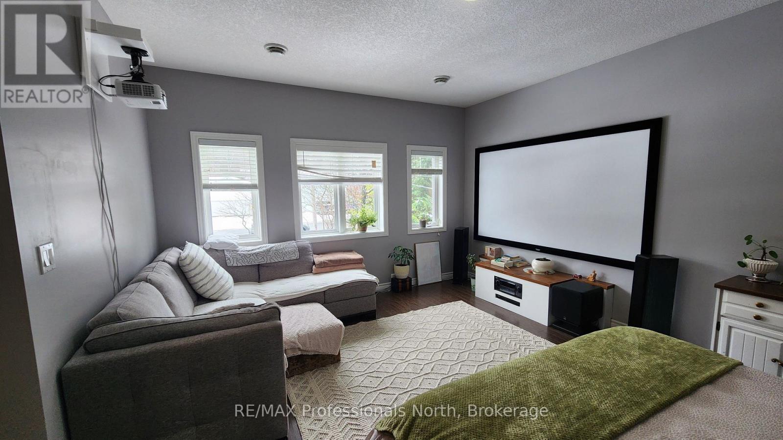 5 Greaves Avenue, Huntsville, Ontario  P1H 1V2 - Photo 12 - X13148338