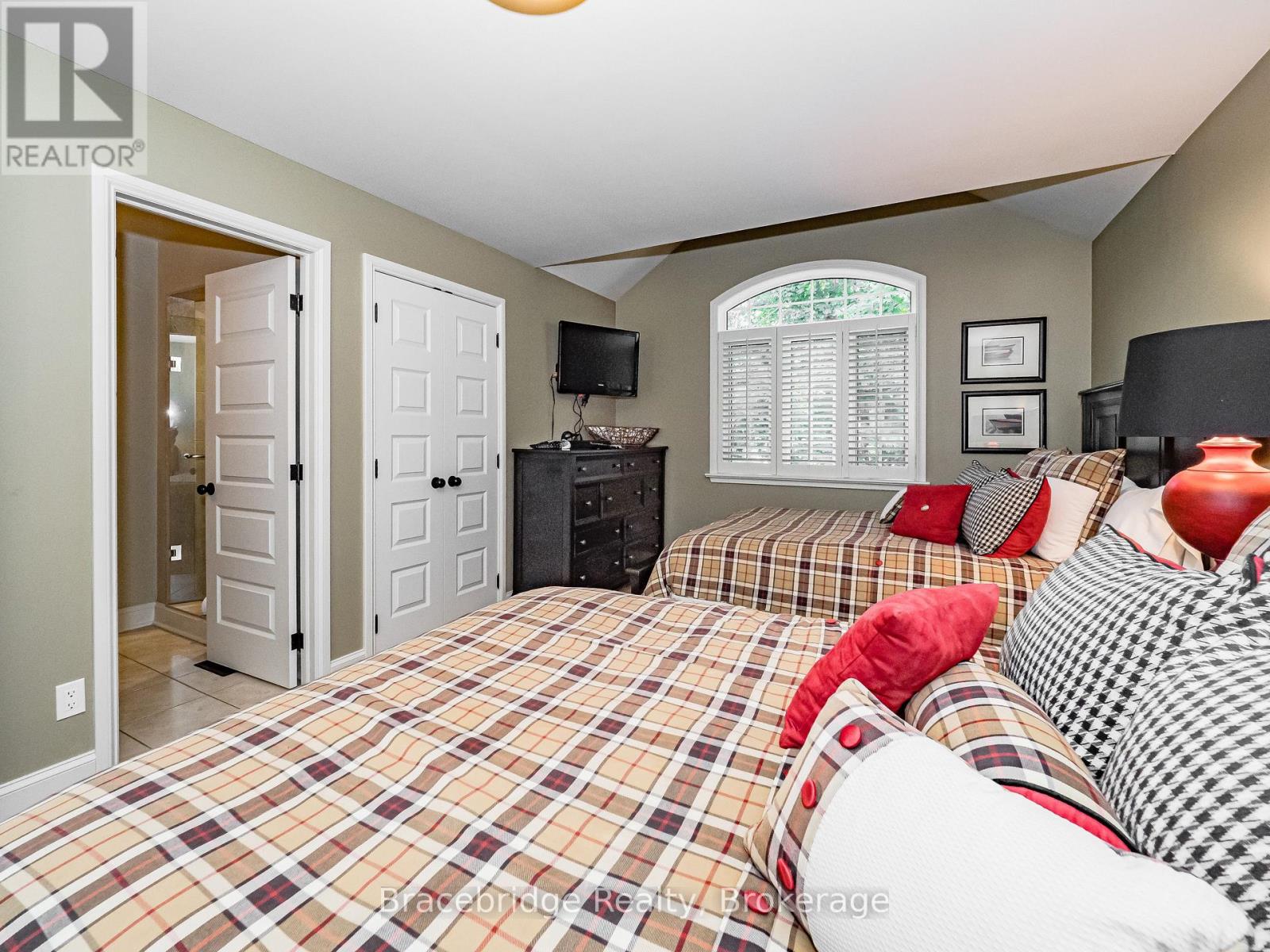 Sandfield 8 W4 - 3876 Muskoka Rd 118 Highway W, Muskoka Lakes, Ontario P0B 1J0 - Photo 35 - X13153946