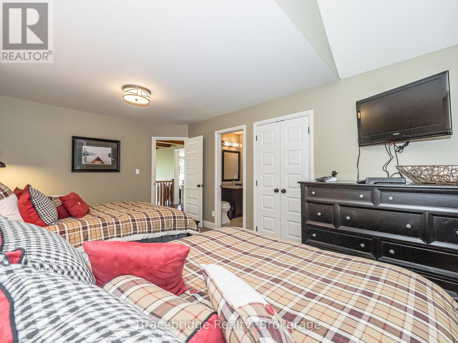 Sandfield 8 W4 - 3876 Muskoka Rd 118 Highway W, Muskoka Lakes, Ontario P0B 1J0 - Photo 38 - X13153946