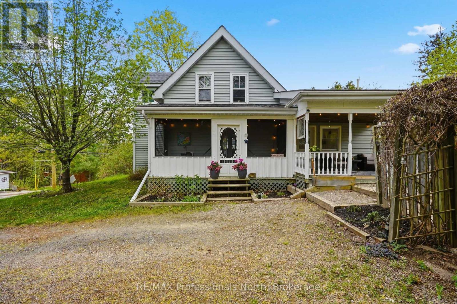 67 Young Street, Bracebridge, Ontario  P1L 1G7 - Photo 3 - X13155424