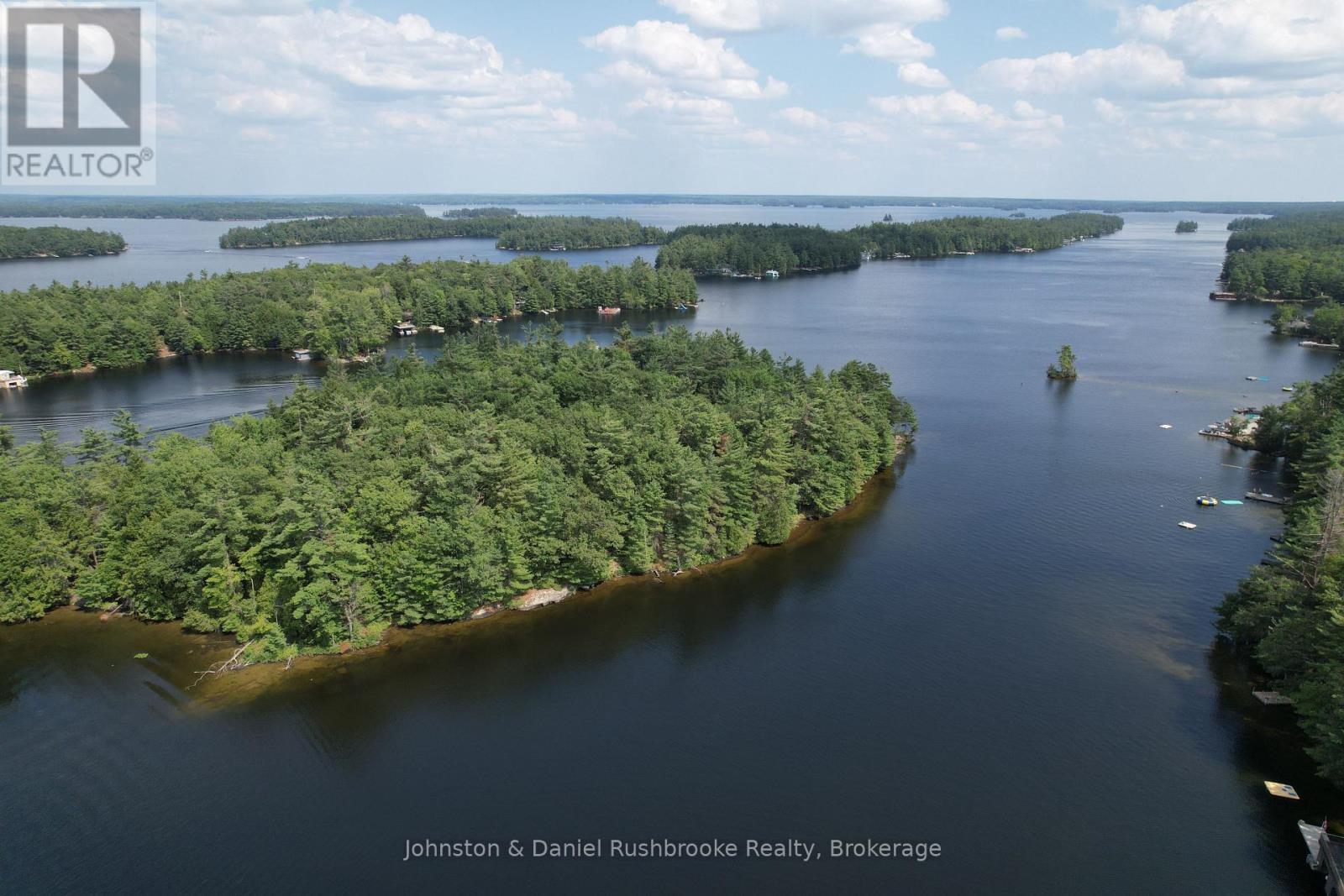 2 Island 24lm (Denison), Gravenhurst, Ontario  P1P 1R2 - Photo 13 - X13155808