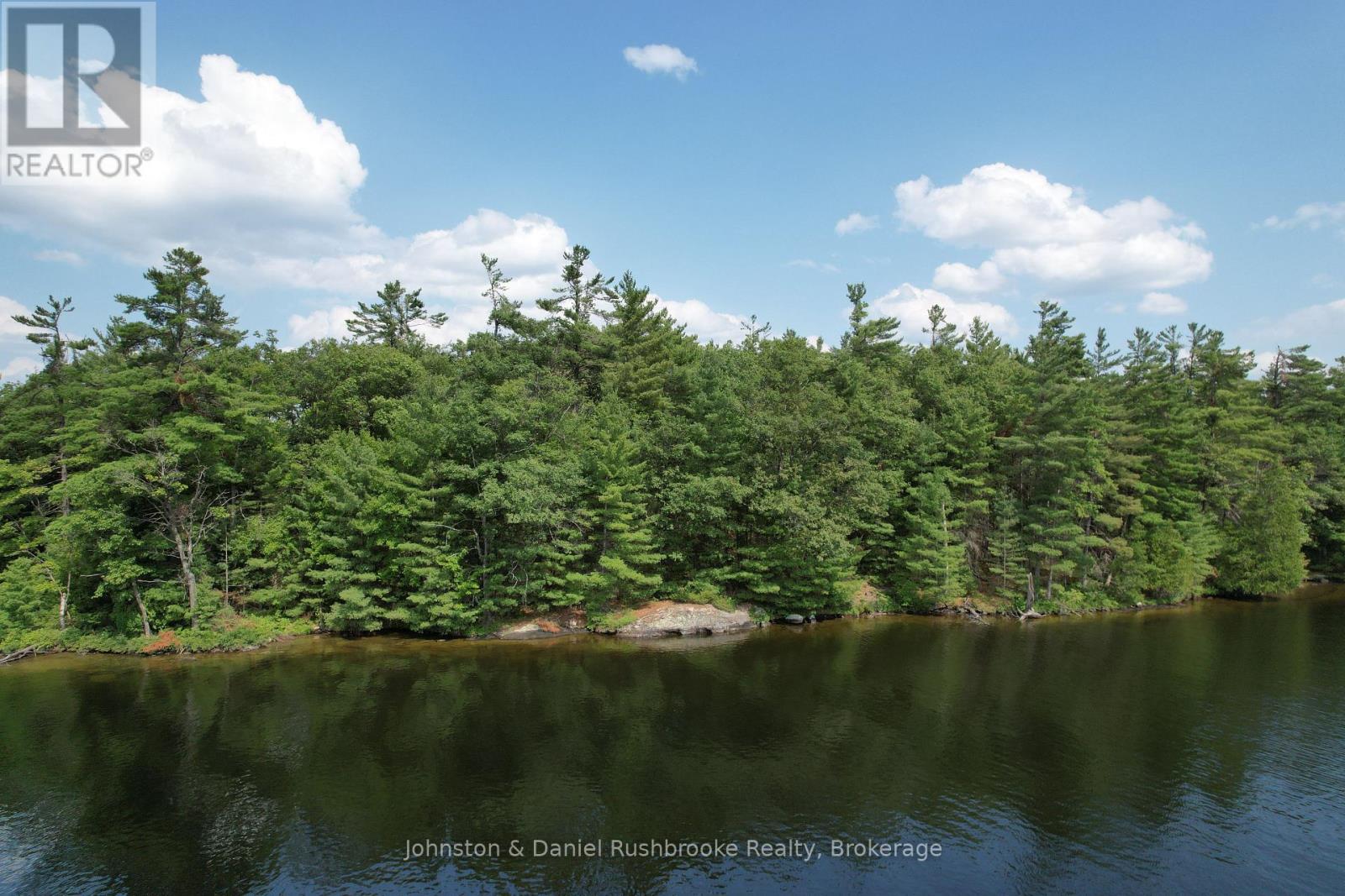 2 Island 24lm (Denison), Gravenhurst, Ontario  P1P 1R2 - Photo 2 - X13155808