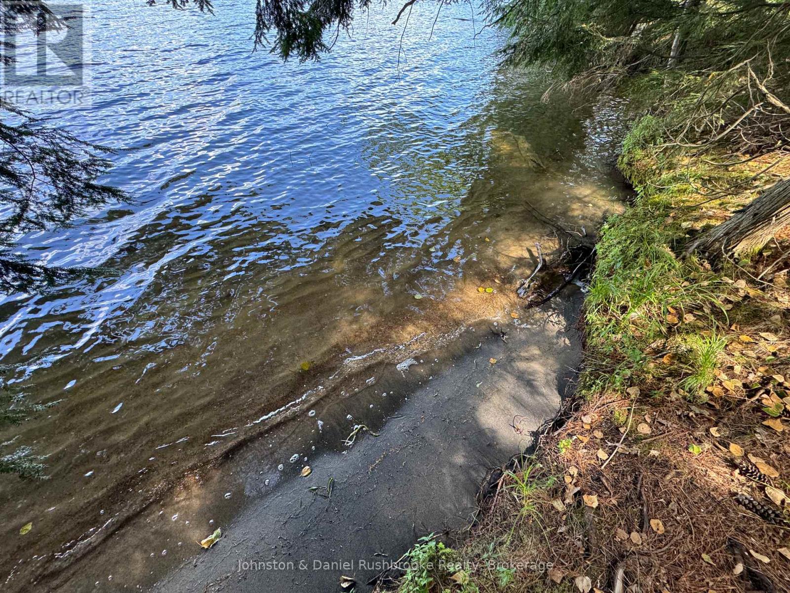 2 Island 24lm (Denison), Gravenhurst, Ontario  P1P 1R2 - Photo 7 - X13155808