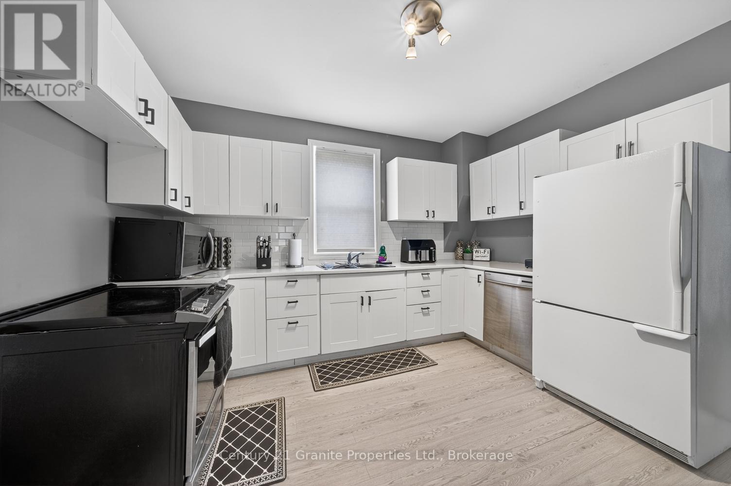 50 William Street, Parry Sound, Ontario  P2A 1V1 - Photo 12 - X13156176