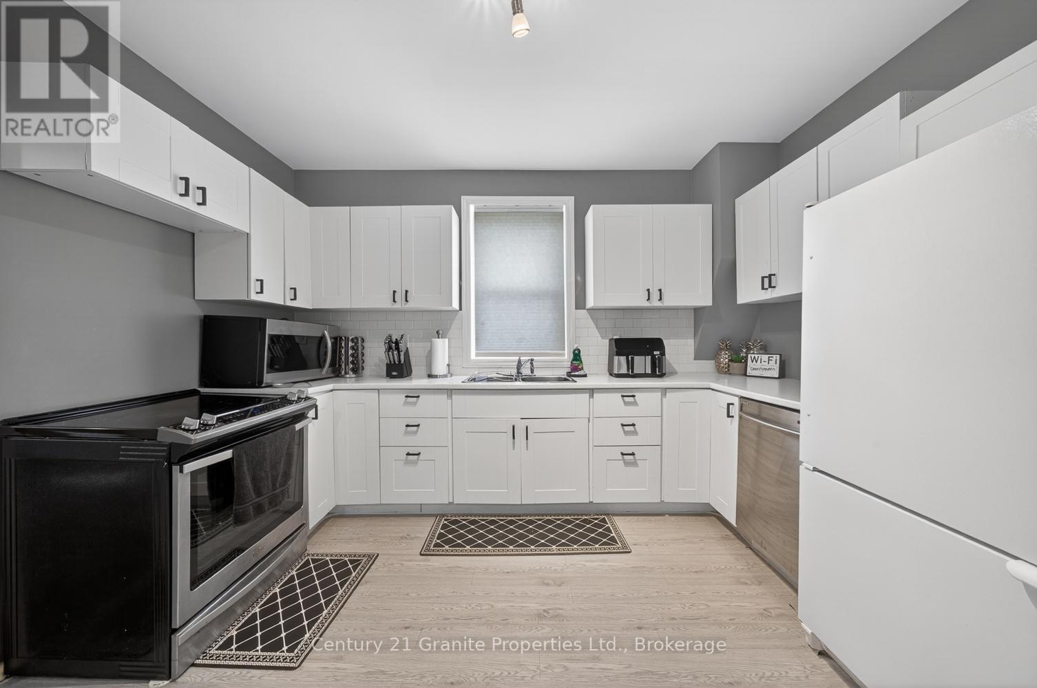 50 William Street, Parry Sound, Ontario  P2A 1V1 - Photo 13 - X13156176