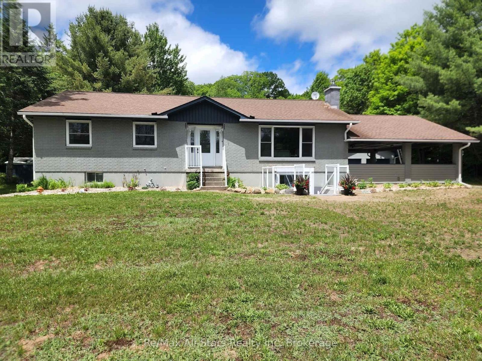 2797 Highway 60 Highway, Lake Of Bays, Ontario P0A 1H0 - Photo 2 - X13161680