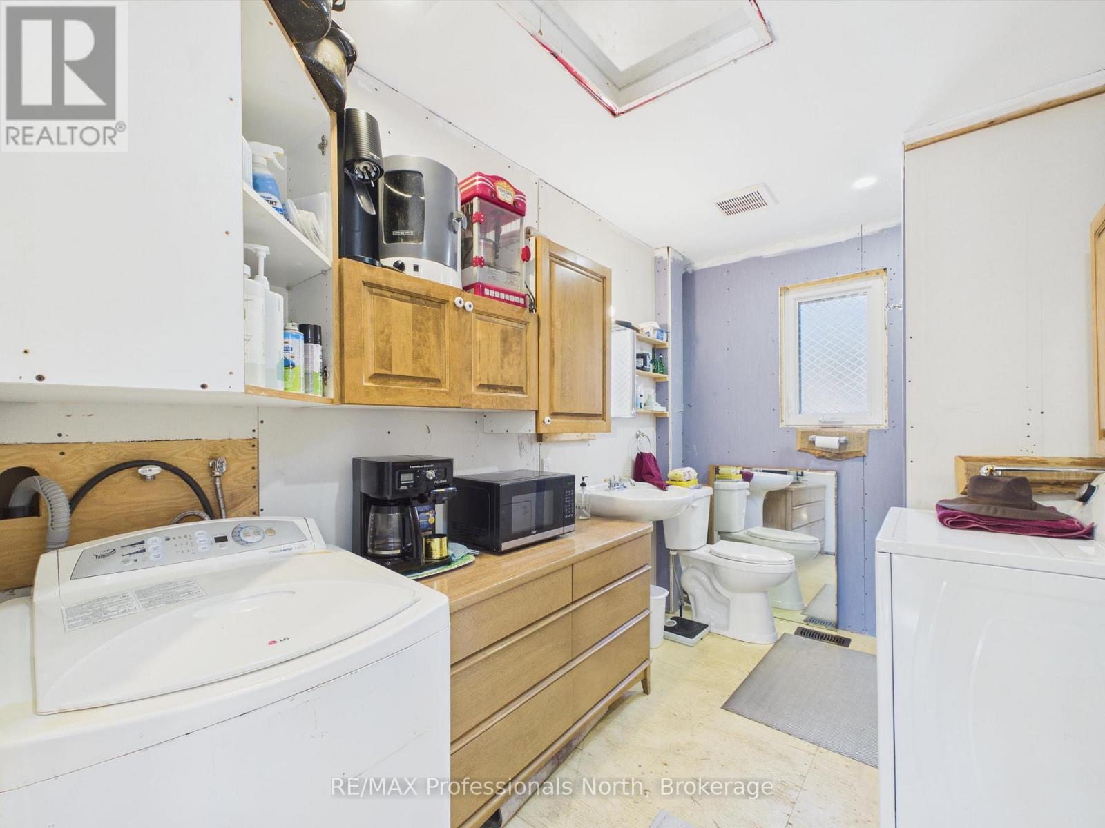 1070 Vankoughnet Road, Bracebridge, Ontario P1L 1X1 - Photo 19 - X13164372