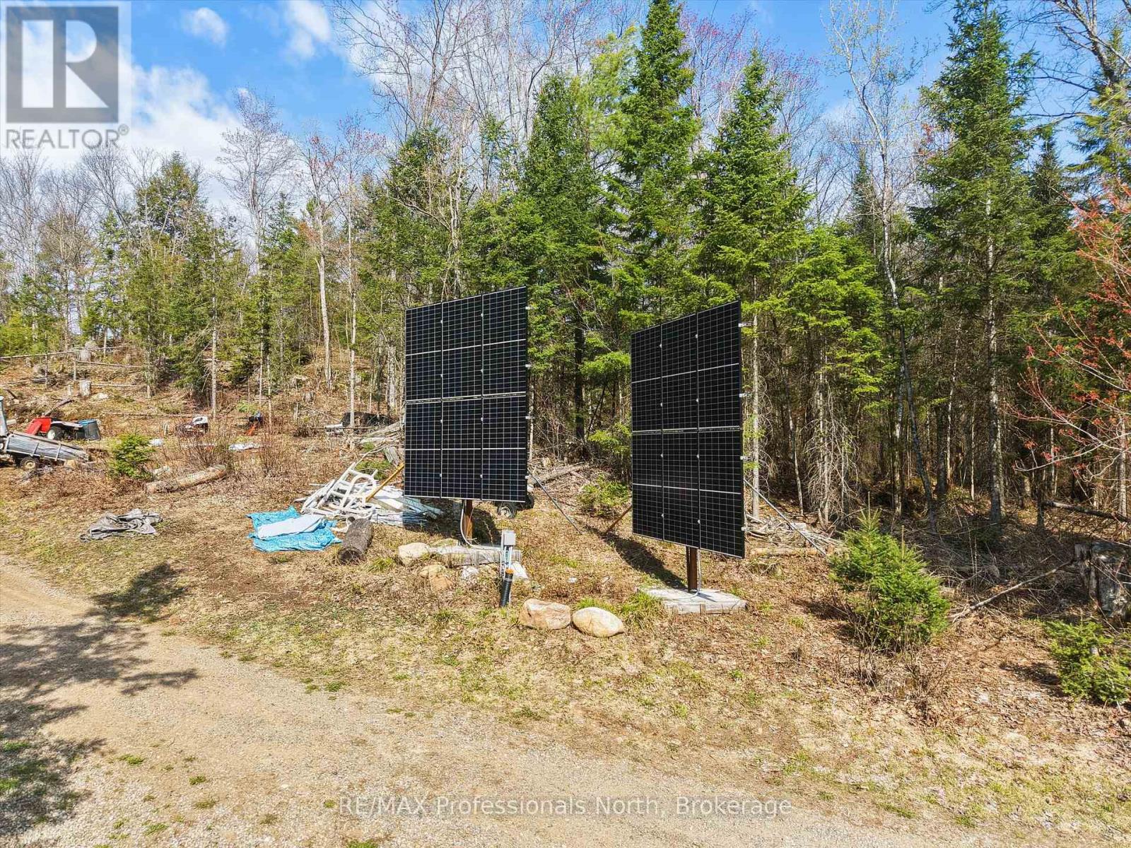 1070 Vankoughnet Road, Bracebridge, Ontario P1L 1X1 - Photo 6 - X13164372