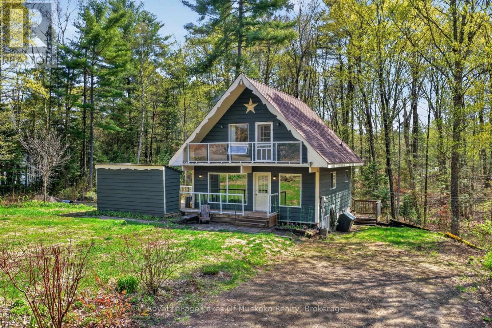 1034 Old 117 Highway, Lake Of Bays, Ontario P0B 1A0 - Photo 1 - X13165954