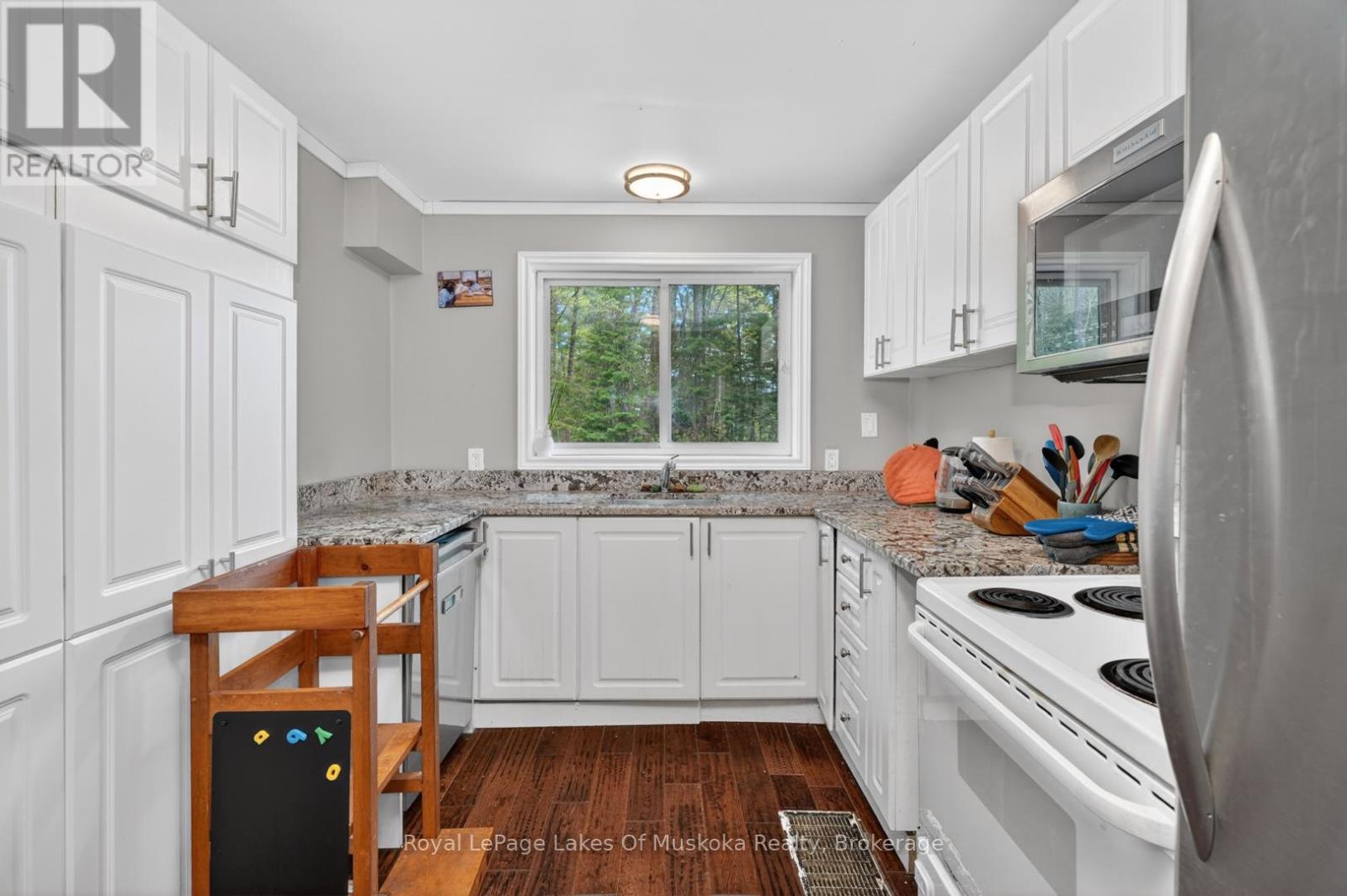 1034 Old 117 Highway, Lake Of Bays, Ontario P0B 1A0 - Photo 11 - X13165954