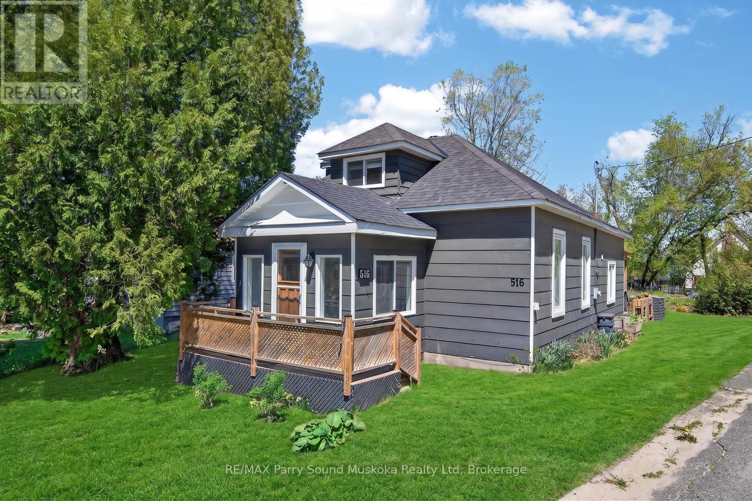 516 High Street W, Georgian Bay, Ontario  P0C 1H0 - Photo 1 - X13166860