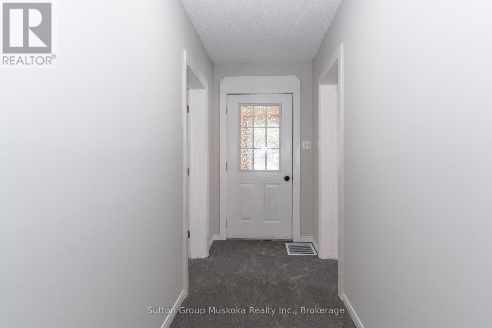 18 Susan Street W, Huntsville, Ontario P1H 1X4 - Photo 19 - X13169254