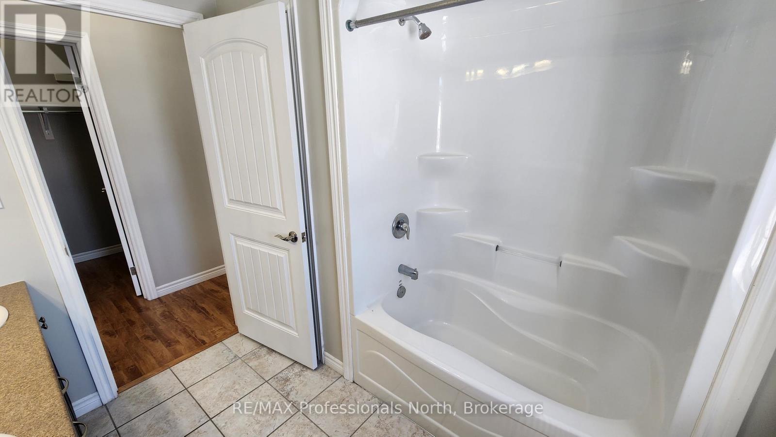 33 Goodwin Drive, Huntsville, Ontario P1H 2R3 - Photo 7 - X13169292