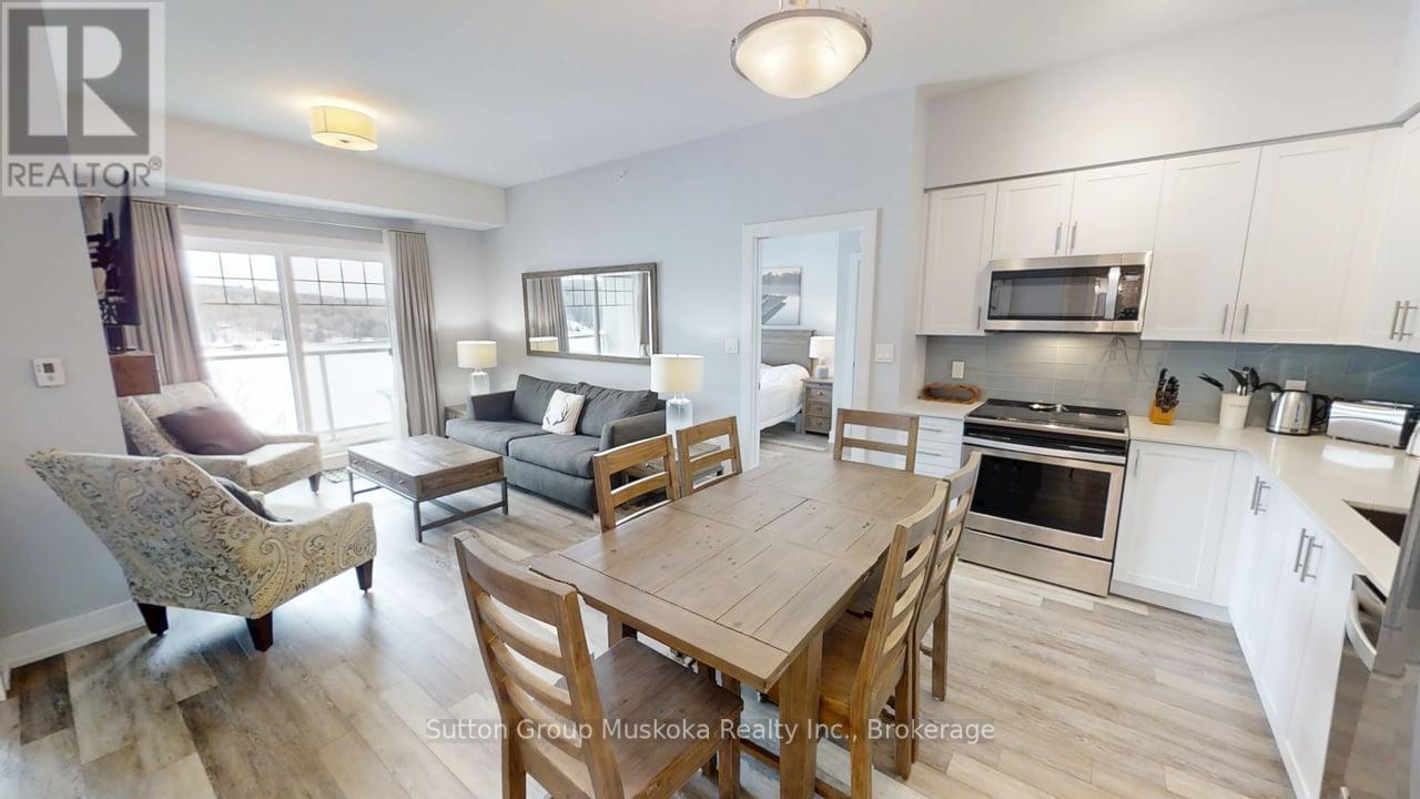 423 - 25 Pen Lake Point Road, Huntsville, Ontario P1H 2E8 - Photo 1 - X13169872
