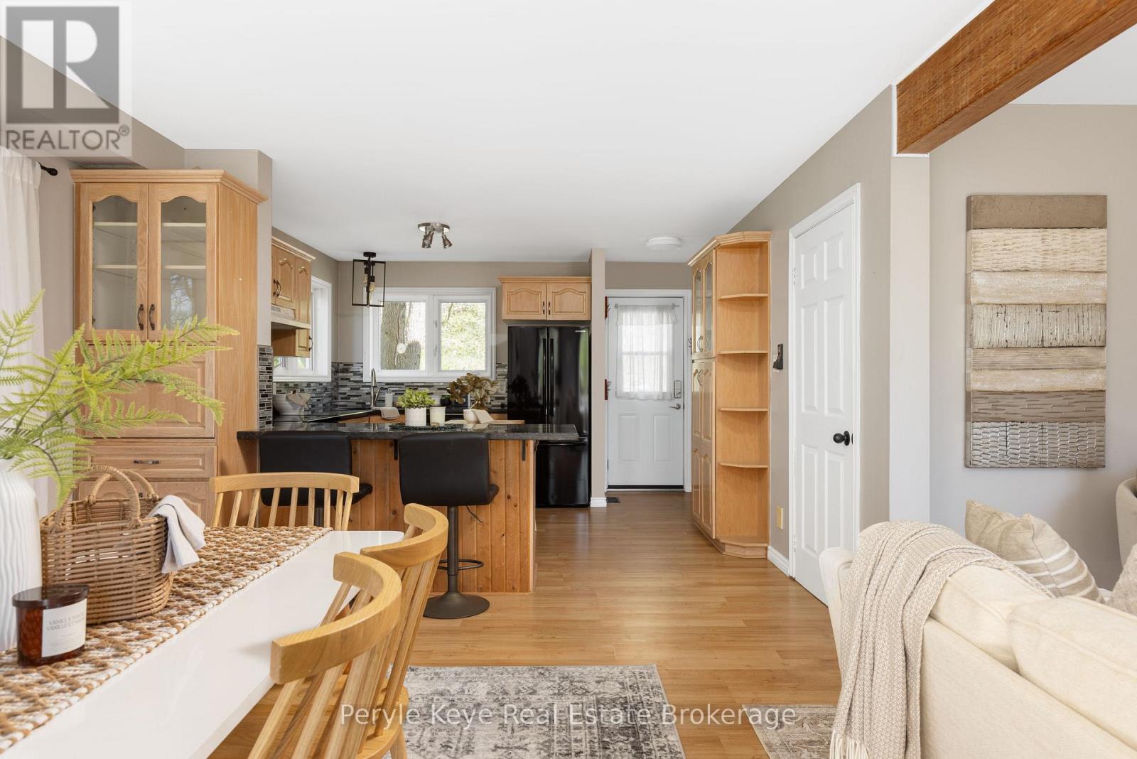 1042 Hillside Crescent, Lake Of Bays, Ontario P1H 2J6 - Photo 4 - X13173096