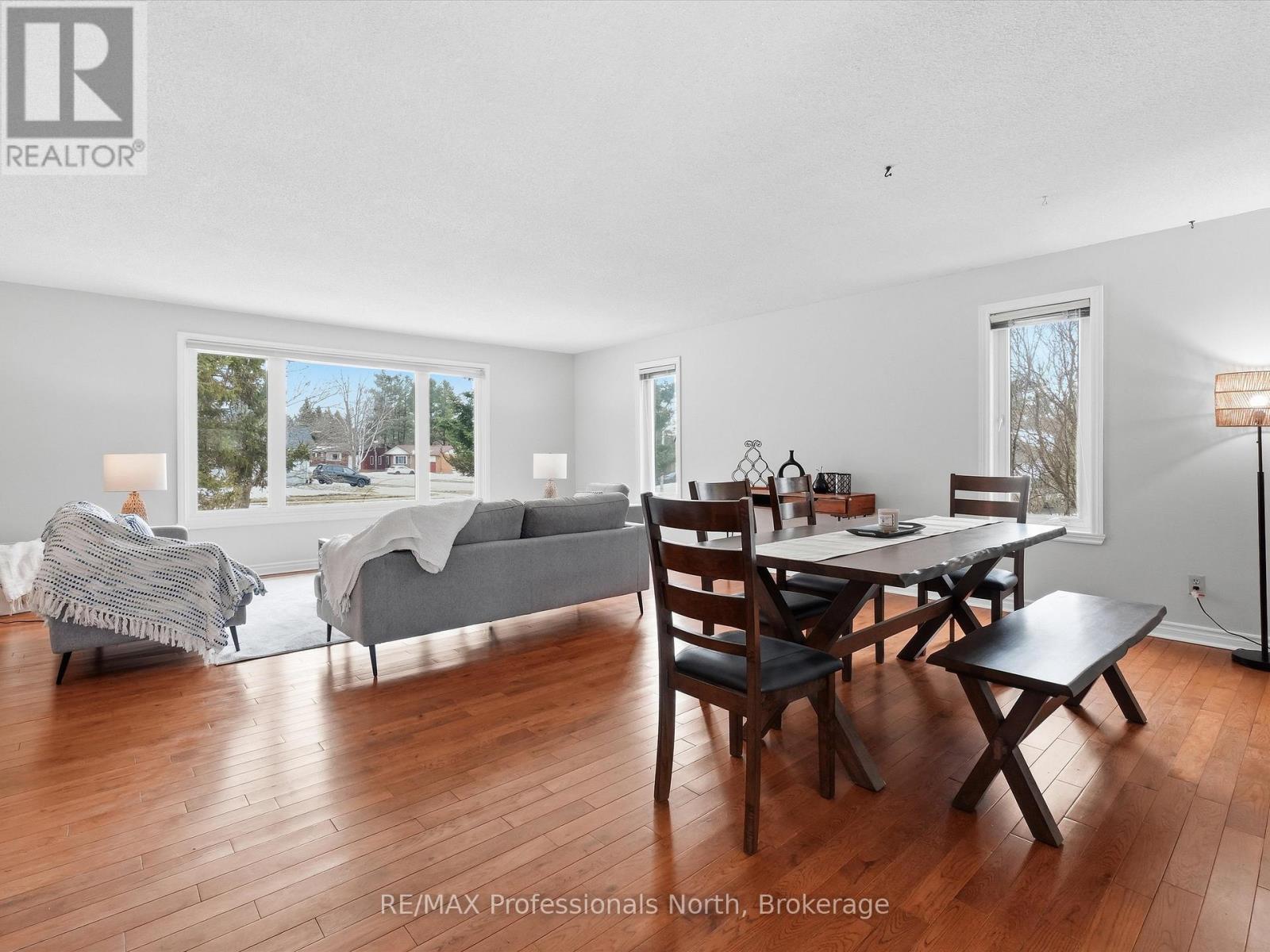 1 Glendale Road, Bracebridge, Ontario P1L 1B3 - Photo 2 - X13175842