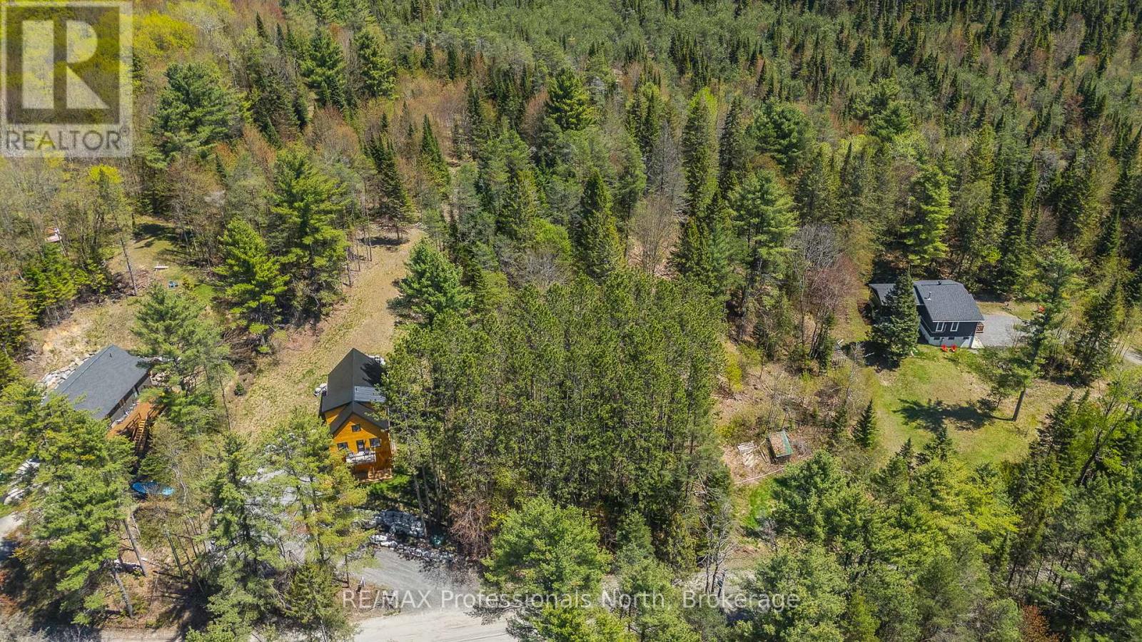 75 Balsam Chutes Road, Huntsville, Ontario  P0B 1L0 - Photo 10 - X13180674