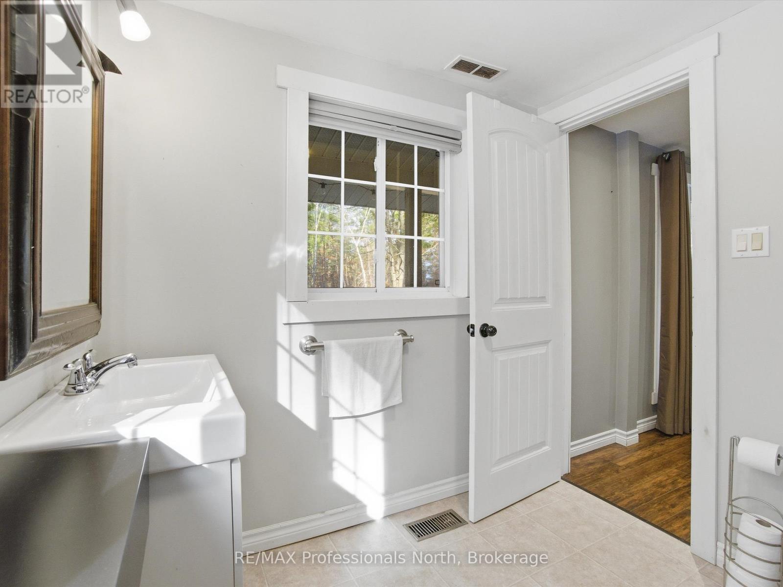 185 Muskoka 10 Road, Huntsville, Ontario  P0B 1L0 - Photo 17 - X13188934