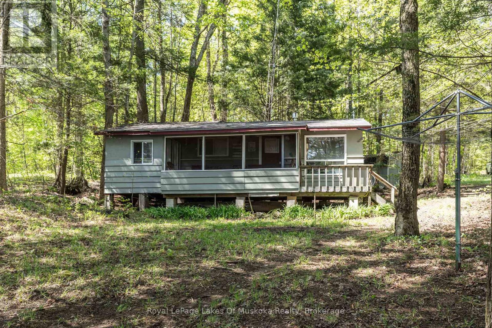 1082 Lakeshore Drive S, Bracebridge, Ontario P1L 1X3 - Photo 1 - X13192206