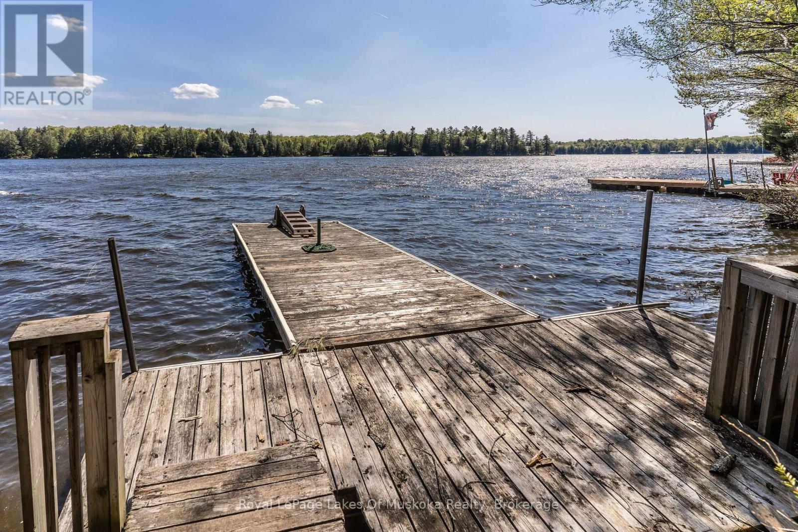 1082 Lakeshore Drive S, Bracebridge, Ontario P1L 1X3 - Photo 2 - X13192206