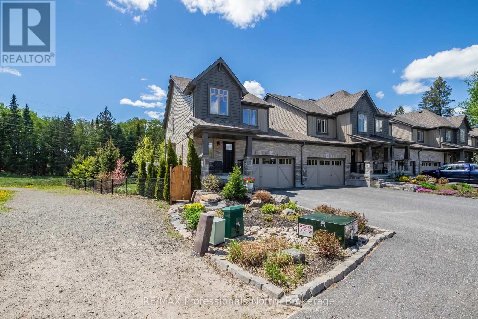36 Spalding Crescent, Huntsville, Ontario P1H 1C9 - Photo 2 - X13207956