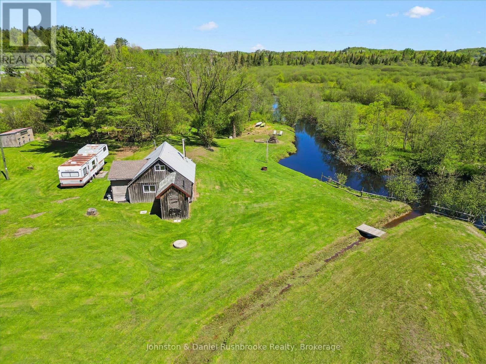 68 Rowanwood Road, Huntsville, Ontario P0B 1M0 - Photo 1 - X13209636