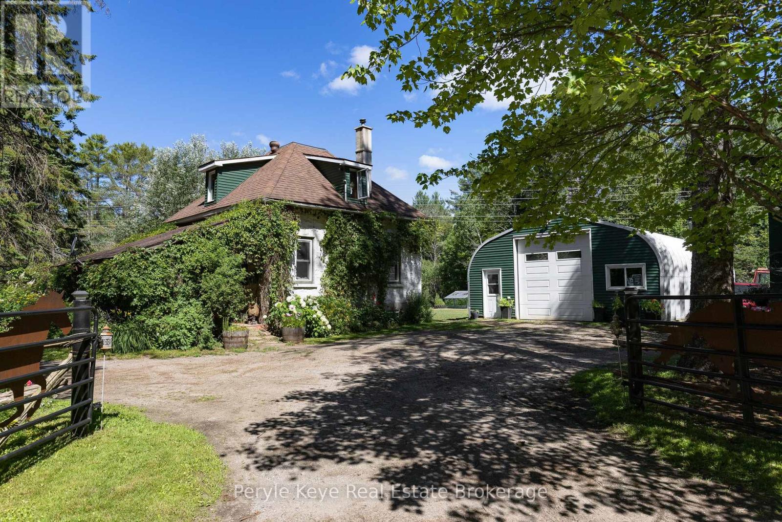2322 Old Muskoka Road, Huntsville, Ontario P0B 1M0 - Photo 1 - X13212372