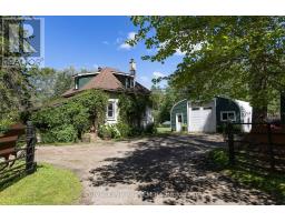 2322 OLD MUSKOKA ROAD, Huntsville, Ontario
