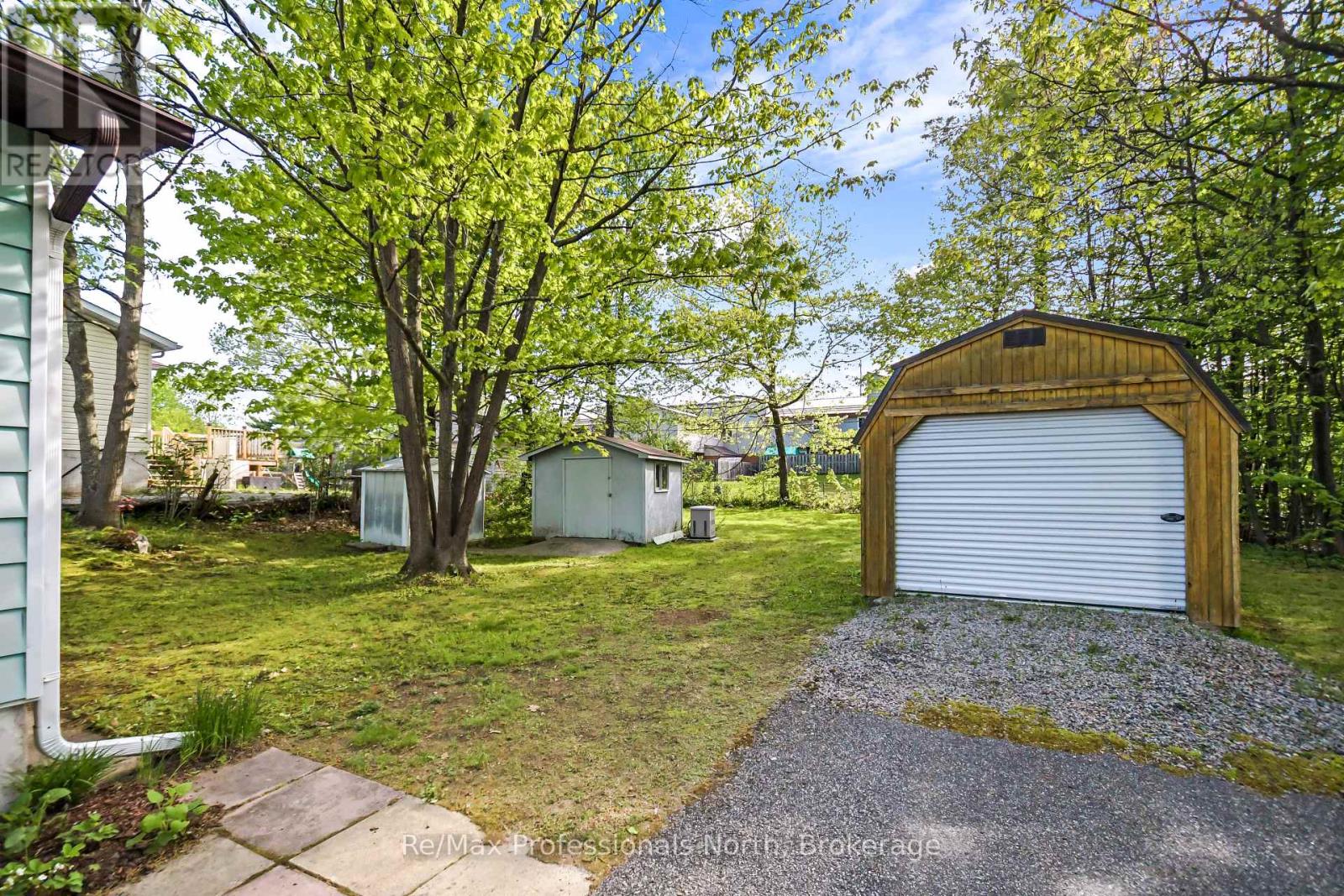 970 First Street S, Gravenhurst, Ontario P1P 1K3 - Photo 19 - X13212576