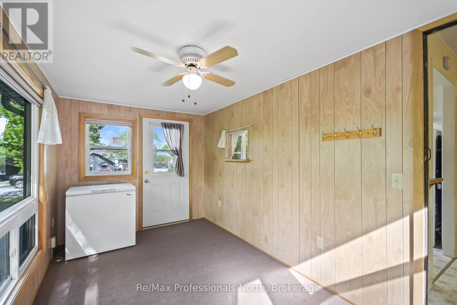970 First Street S, Gravenhurst, Ontario P1P 1K3 - Photo 3 - X13212576