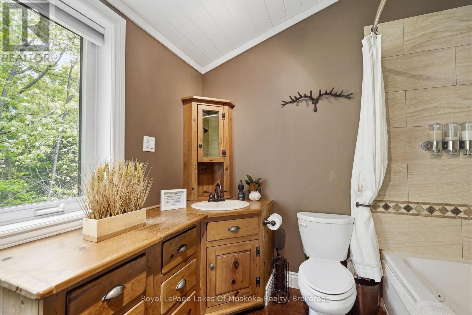 10 - 1234 Shea Road, Muskoka Lakes, Ontario P0B 1M0 - Photo 35 - X13212750