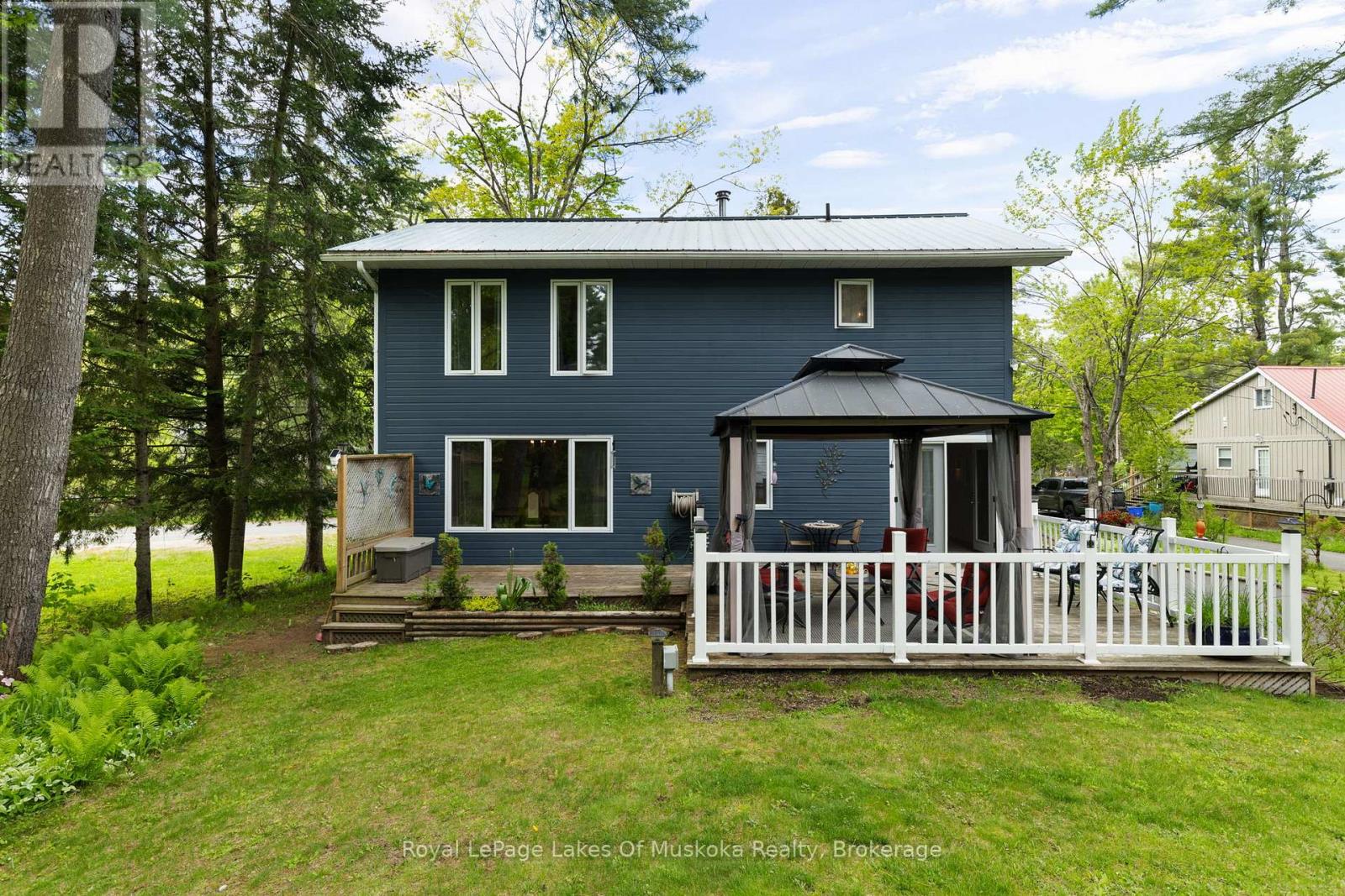 216 Beaumont Road, Bracebridge, Ontario P1L 1X2 - Photo 3 - X13214154