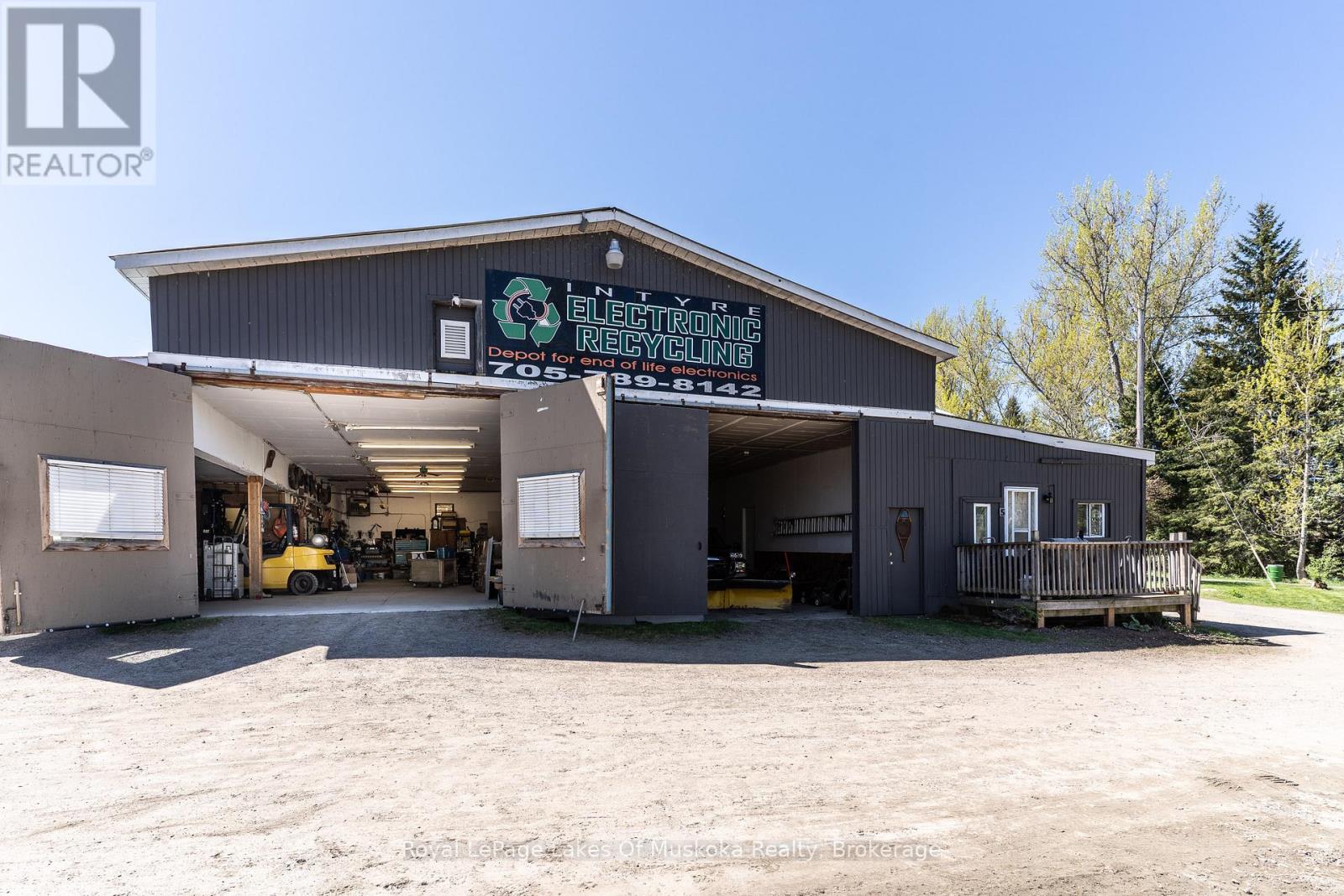 7 East Airport Road, Huntsville, Ontario  P1H 1X7 - Photo 3 - X13221108