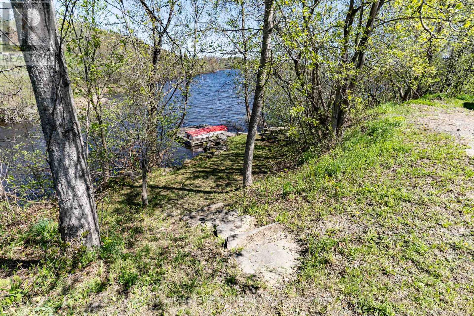 7 East Airport Road, Huntsville, Ontario  P1H 1X7 - Photo 36 - X13221108