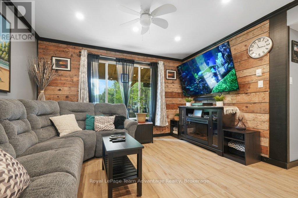 12 Victoria Avenue, Parry Sound, Ontario  P2A 2C1 - Photo 21 - X13221694