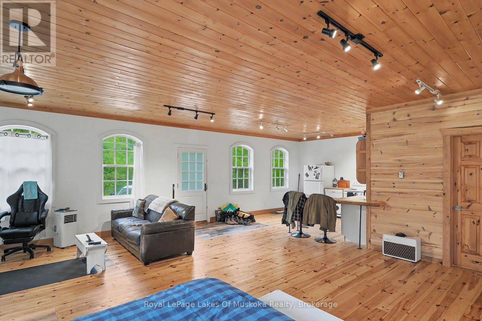 1003 Kelly Road, Lake Of Bays, Ontario P0B 1A0 - Photo 25 - X13223702