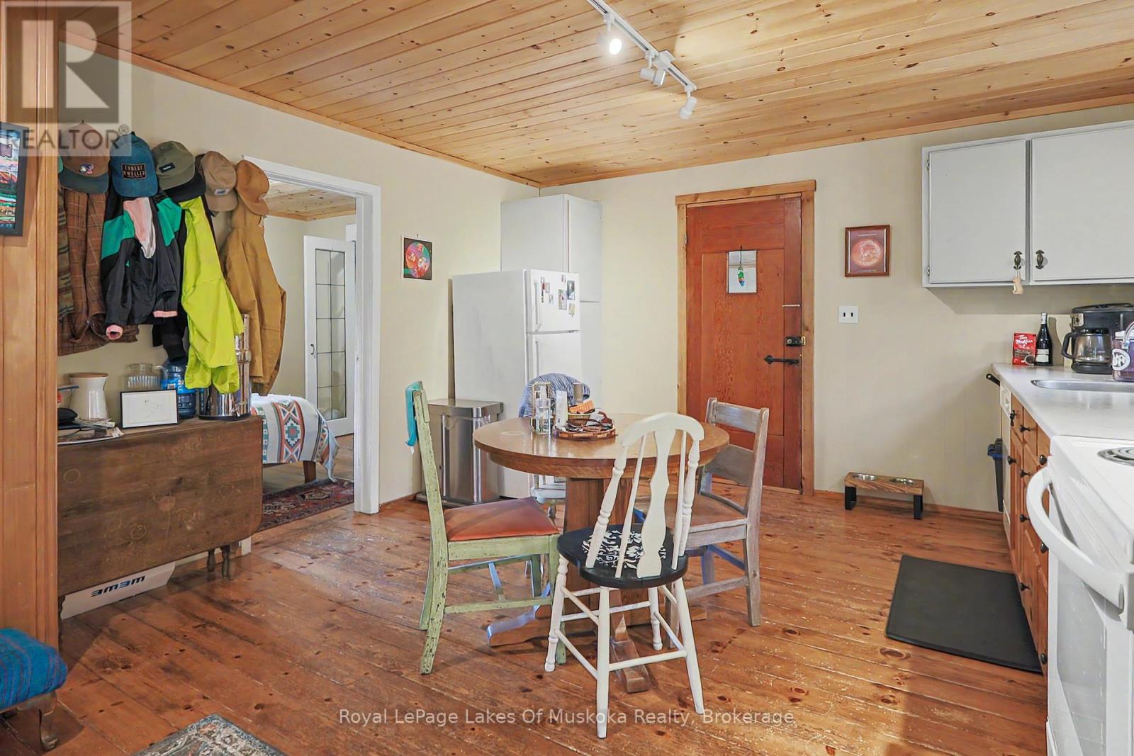 1003 Kelly Road, Lake Of Bays, Ontario P0B 1A0 - Photo 5 - X13223702