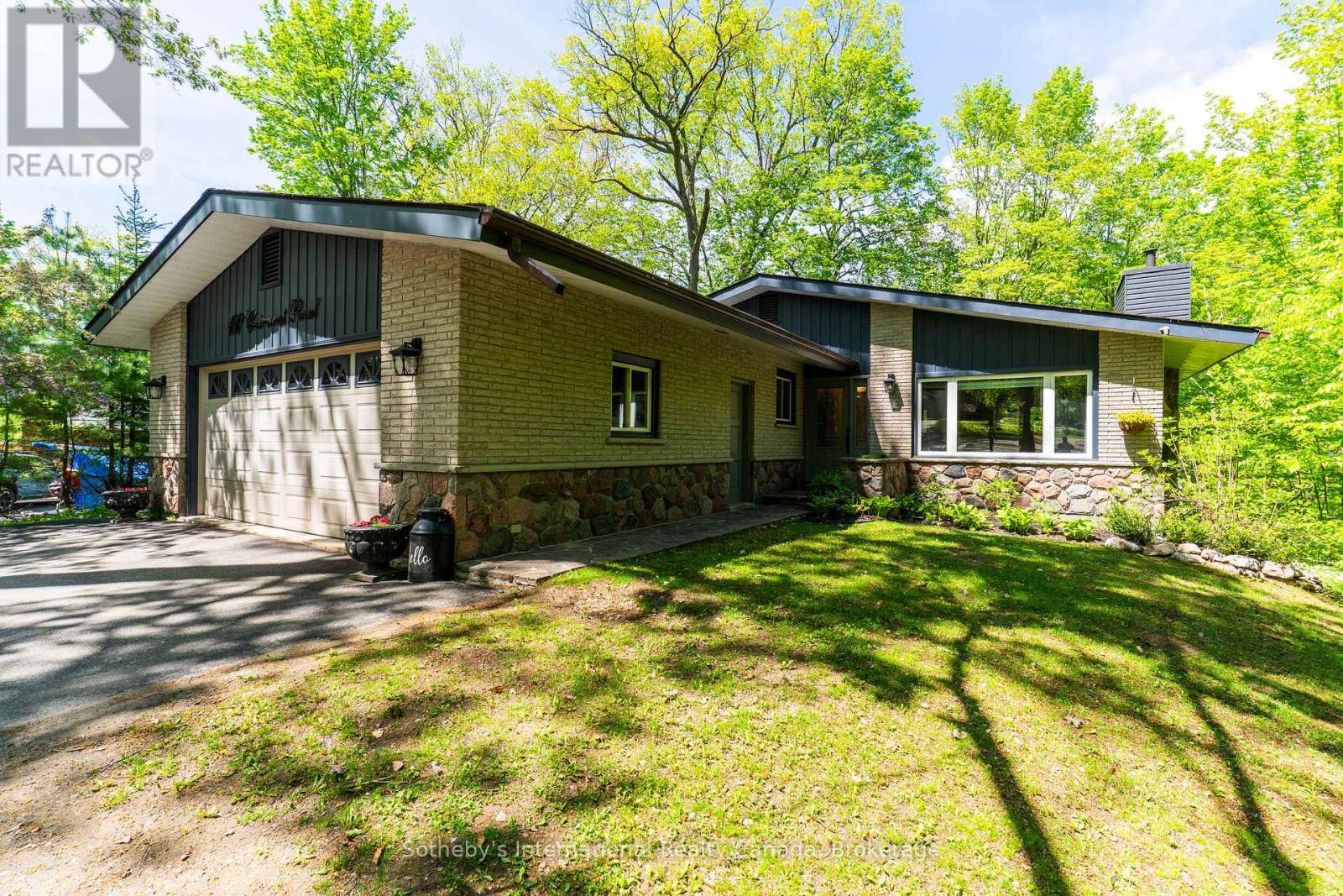180 Clairmont Road, Gravenhurst, Ontario P1P 1H9 - Photo 2 - X13226354