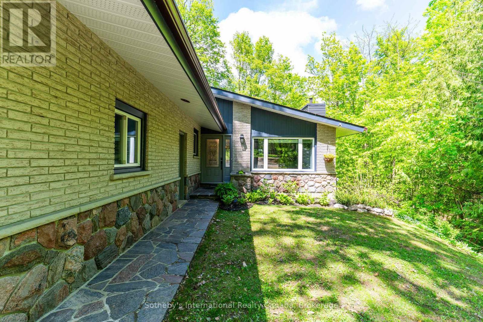 180 Clairmont Road, Gravenhurst, Ontario P1P 1H9 - Photo 5 - X13226354