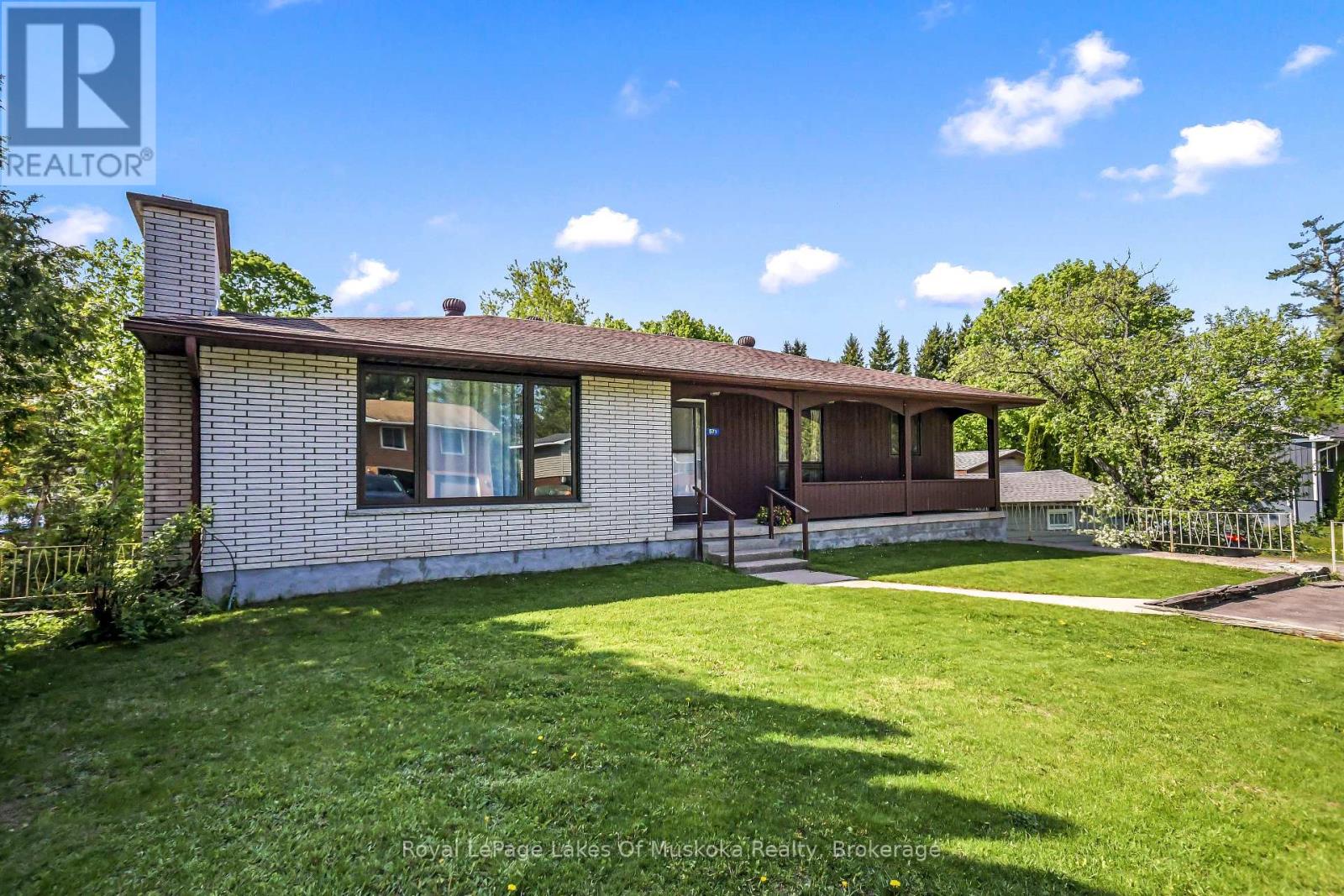 571 David Street E, Gravenhurst, Ontario  P1P 1M1 - Photo 1 - X13227032