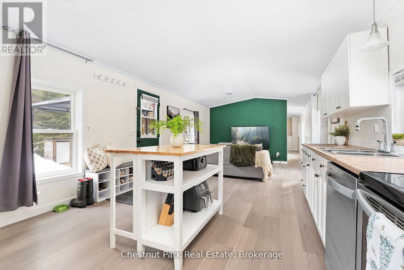 21 Mount Vernon Trail, Huntsville, Ontario P1H 1E3 - Photo 31 - X13228996