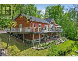 400 MARKLES ROAD, Huntsville, Ontario