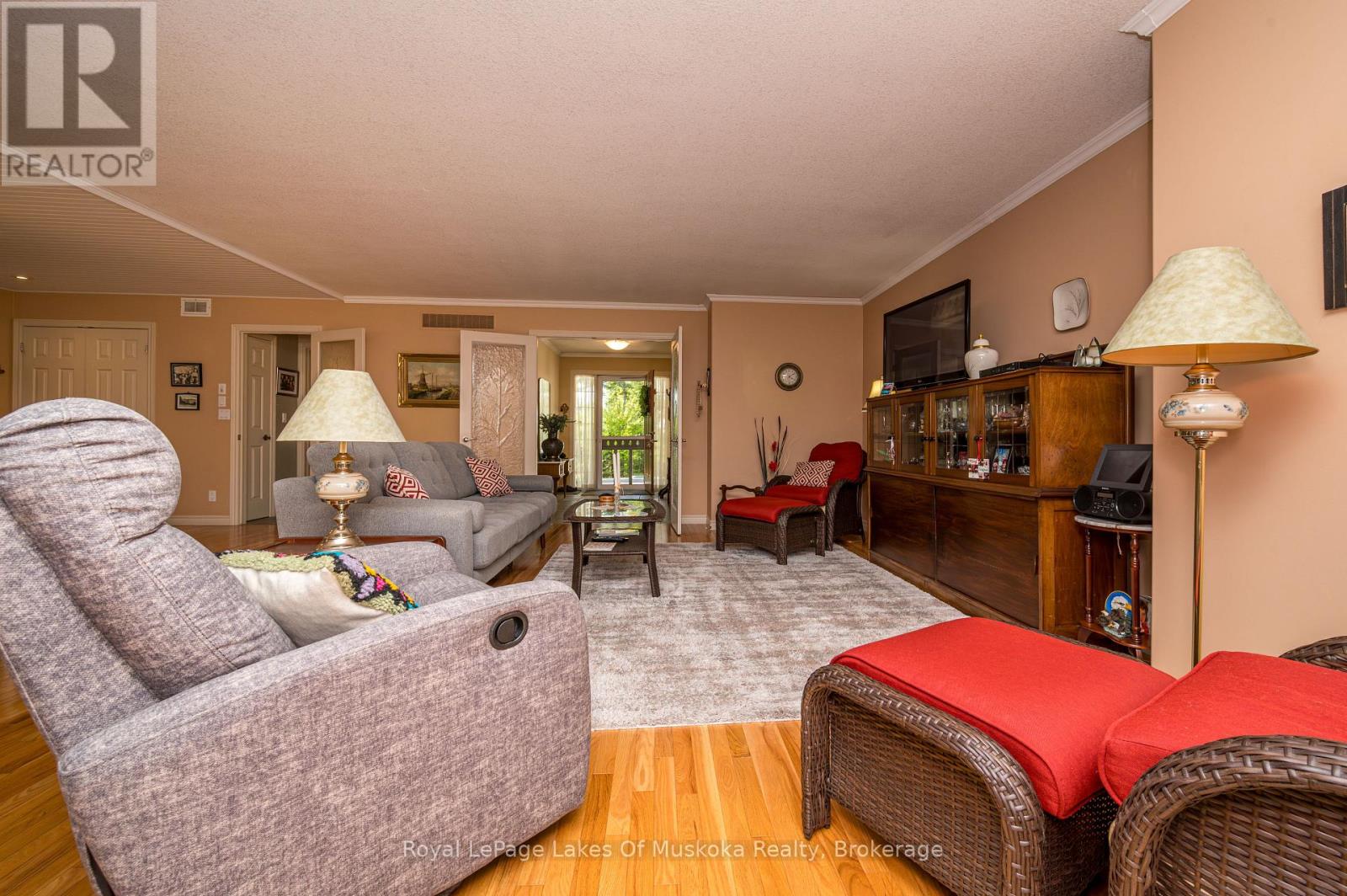 20 Deerhurst Highlands Drive, Huntsville, Ontario P1H 1B1 - Photo 10 - X13229366