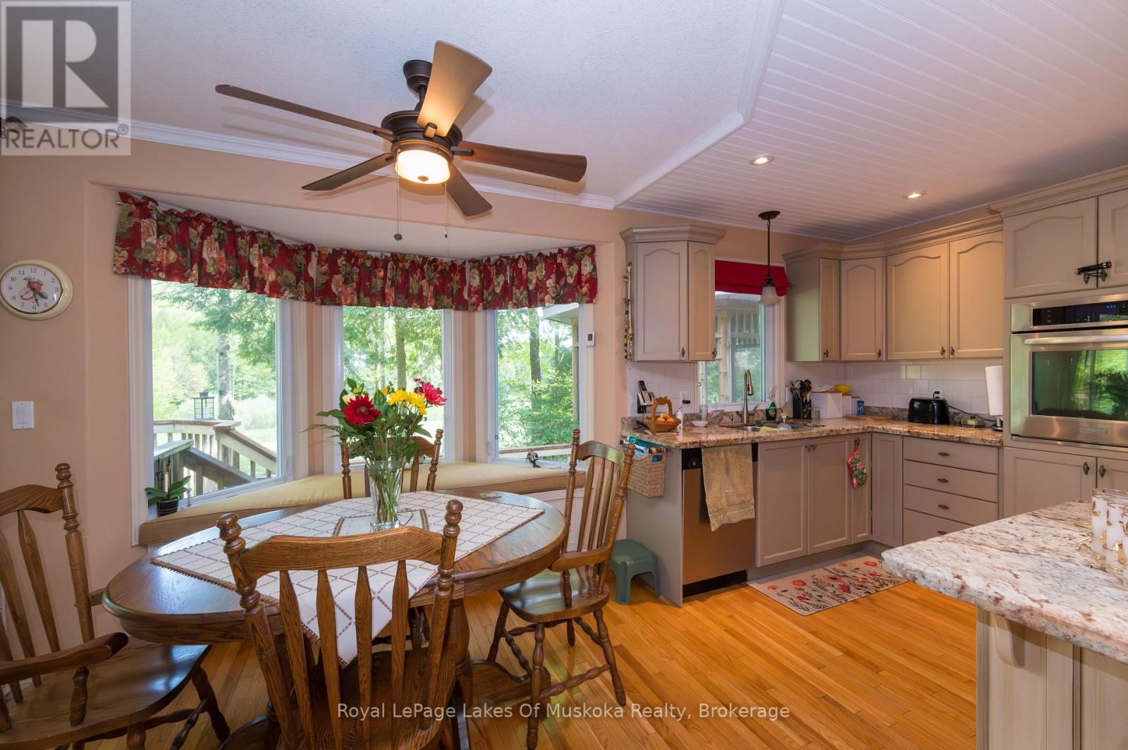 20 Deerhurst Highlands Drive, Huntsville, Ontario P1H 1B1 - Photo 11 - X13229366