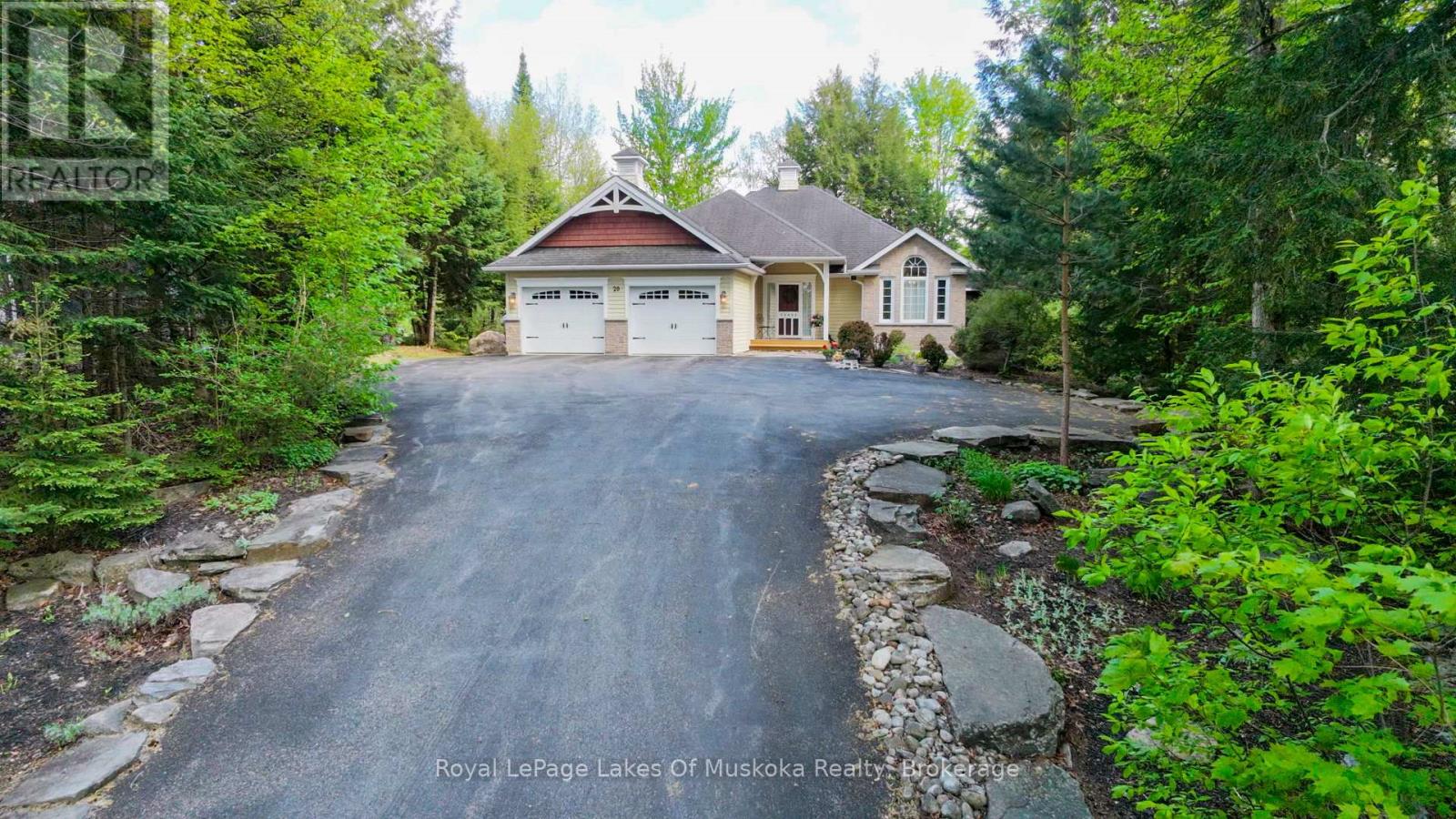20 Deerhurst Highlands Drive, Huntsville, Ontario P1H 1B1 - Photo 2 - X13229366