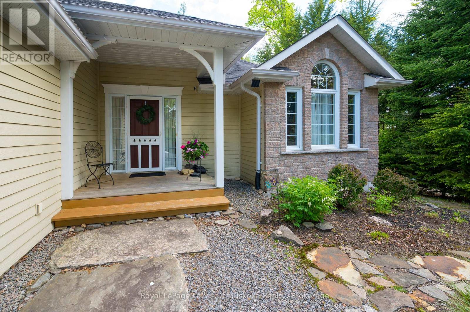 20 Deerhurst Highlands Drive, Huntsville, Ontario P1H 1B1 - Photo 5 - X13229366