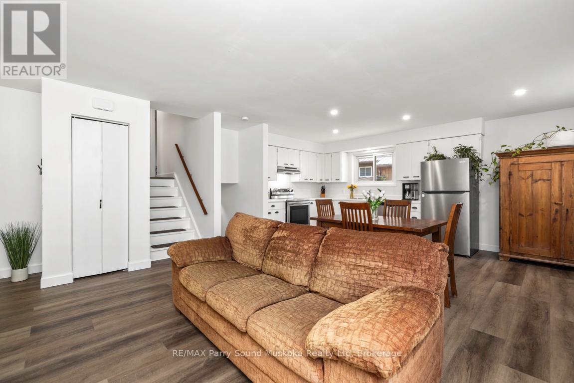 28 Forest Street, Parry Sound, Ontario P2A 2P9 - Photo 14 - X13235546