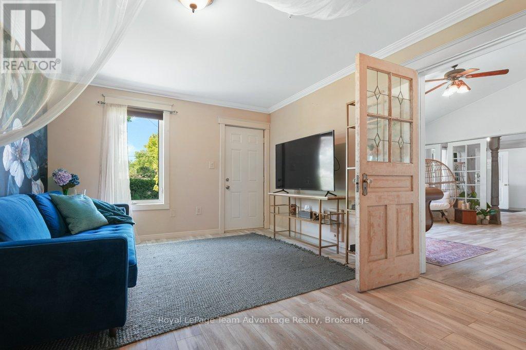 17 Joseph Street, Parry Sound, Ontario P2A 2G3 - Photo 23 - X13237102