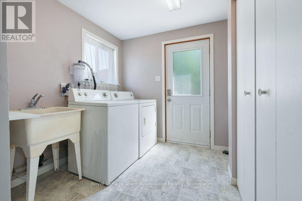 17 Joseph Street, Parry Sound, Ontario P2A 2G3 - Photo 28 - X13237102